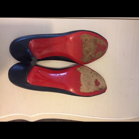 Classic black Christian Louboutin peep toe pumps - Picture 3 of 8